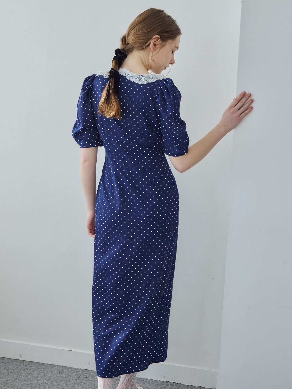 Decollete lace dress ネイビー size:M model:171cm ANIUTA