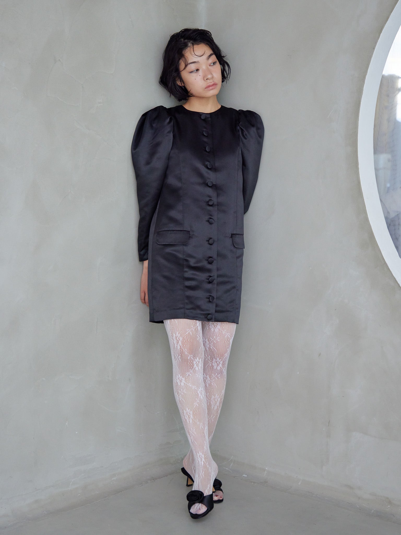 Volume sleeve mini dress ブラック size:M model:161cm 富樫かなえ