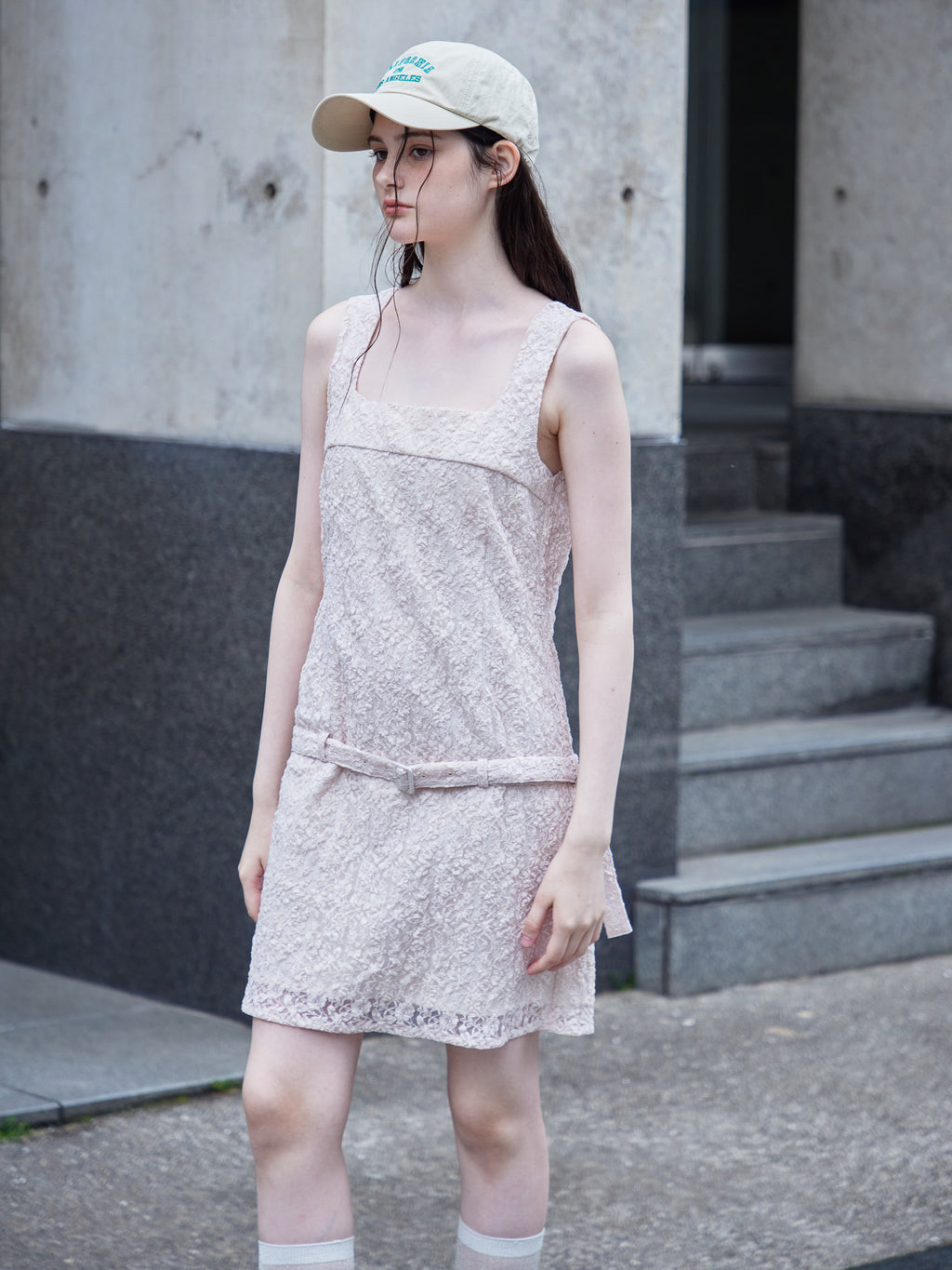 Low belt lace mini dress ピンク size:M model:170cm ALICE