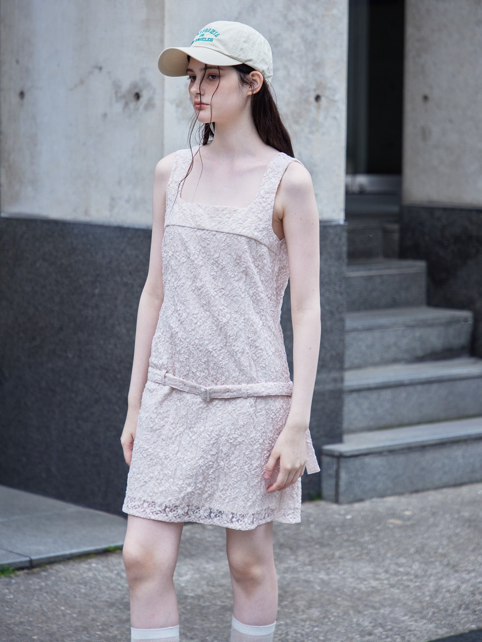 Low belt lace mini dress ピンク size:M model:170cm ALICE