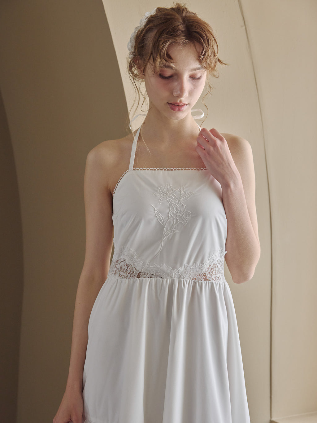 Lily embroidered apron long dress ホワイト size:M model:175cm MARTA