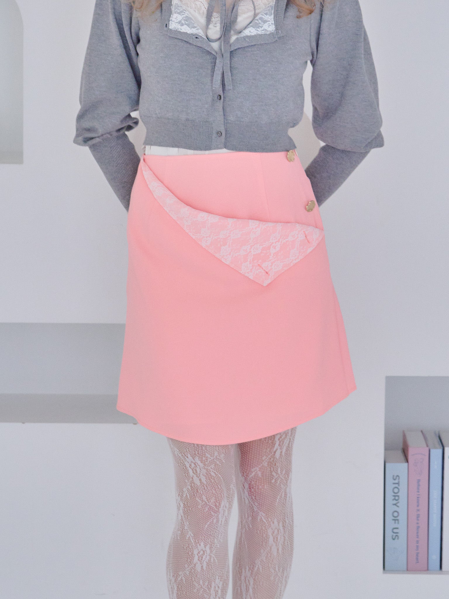 Lace lined mini skirt ピンク size:M model:173cm Olesia