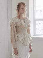 Shiny lace frill knit top ベージュ size:M model:173cm DASHA.G