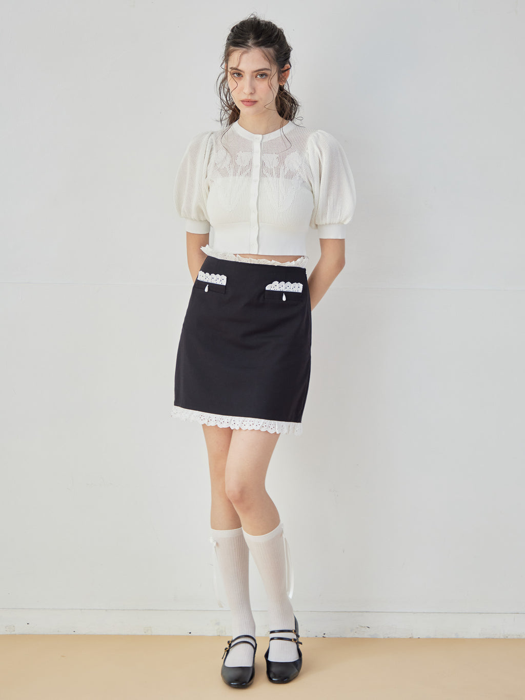 Lace trimming mini skirt ブラック size:M model:172cm GINEVRA