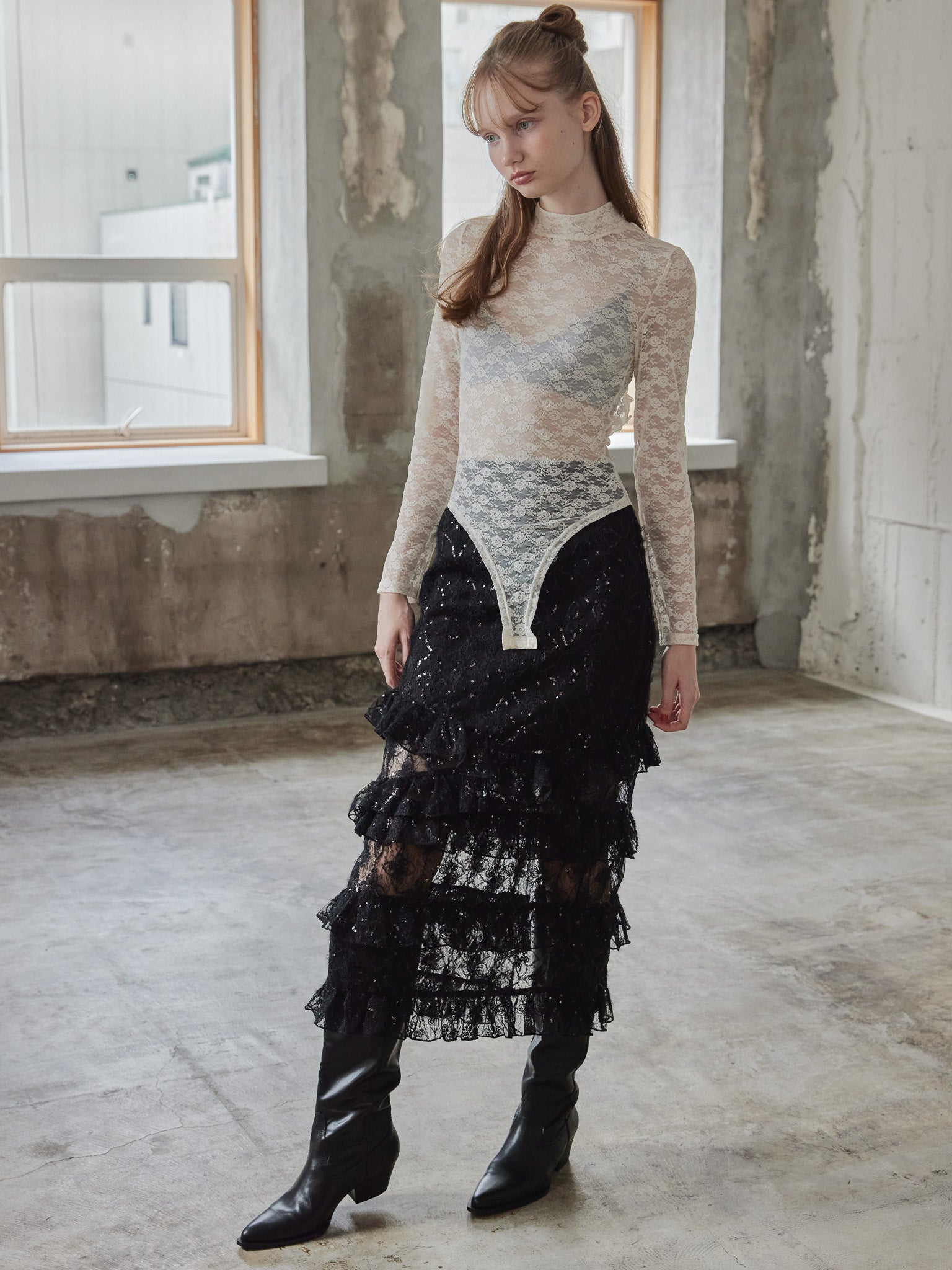 Shiny lace tiered skirt ブラック size:M model:173cm DASHA.G