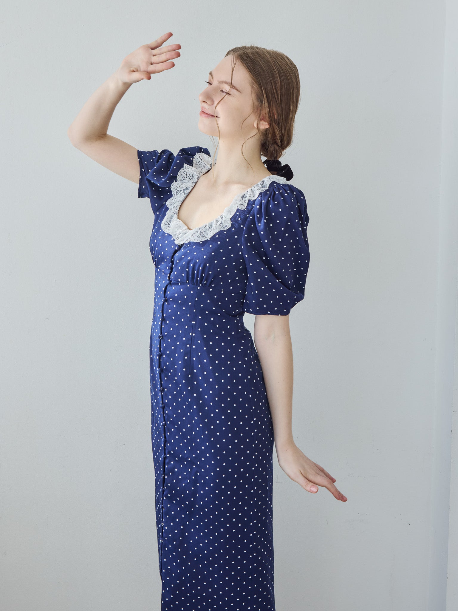 Decollete lace dress ネイビー size:M model:171cm ANIUTA