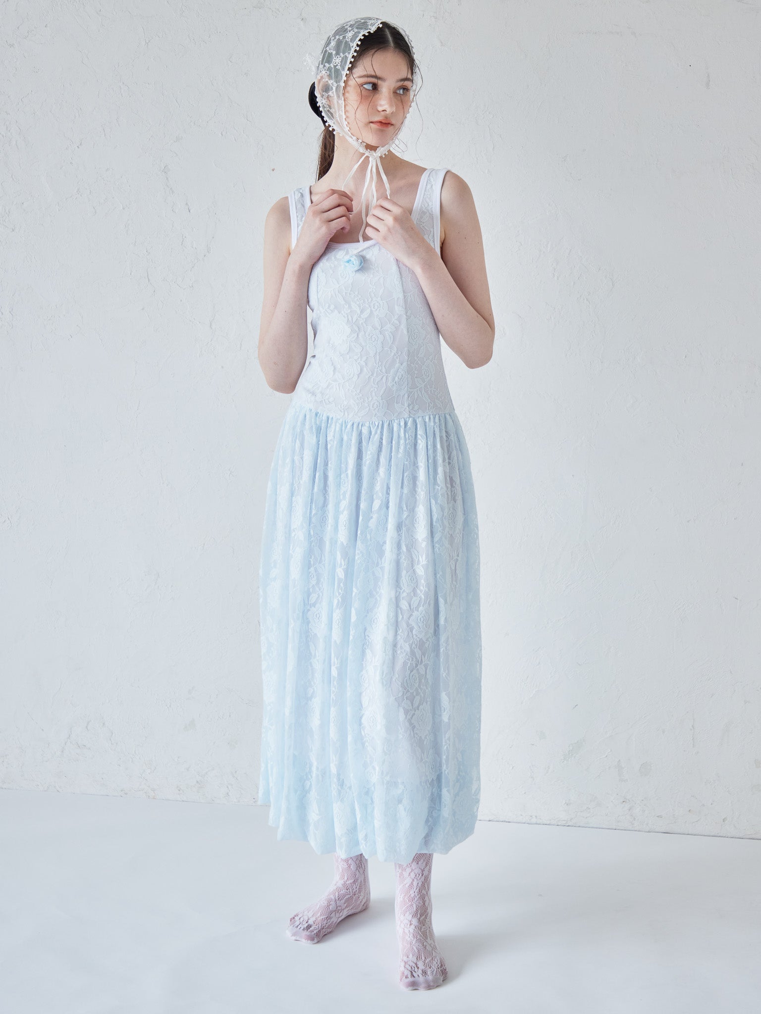 Low switching rose lace dress サックス size:M model:170cm ALICE