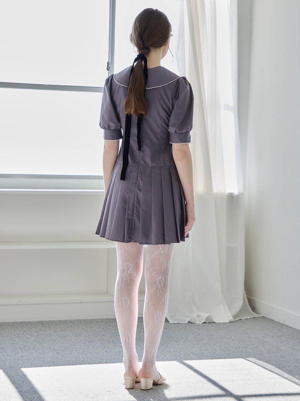 Low waist pleated mini dress グレー size:M model:171cm ANIUTA