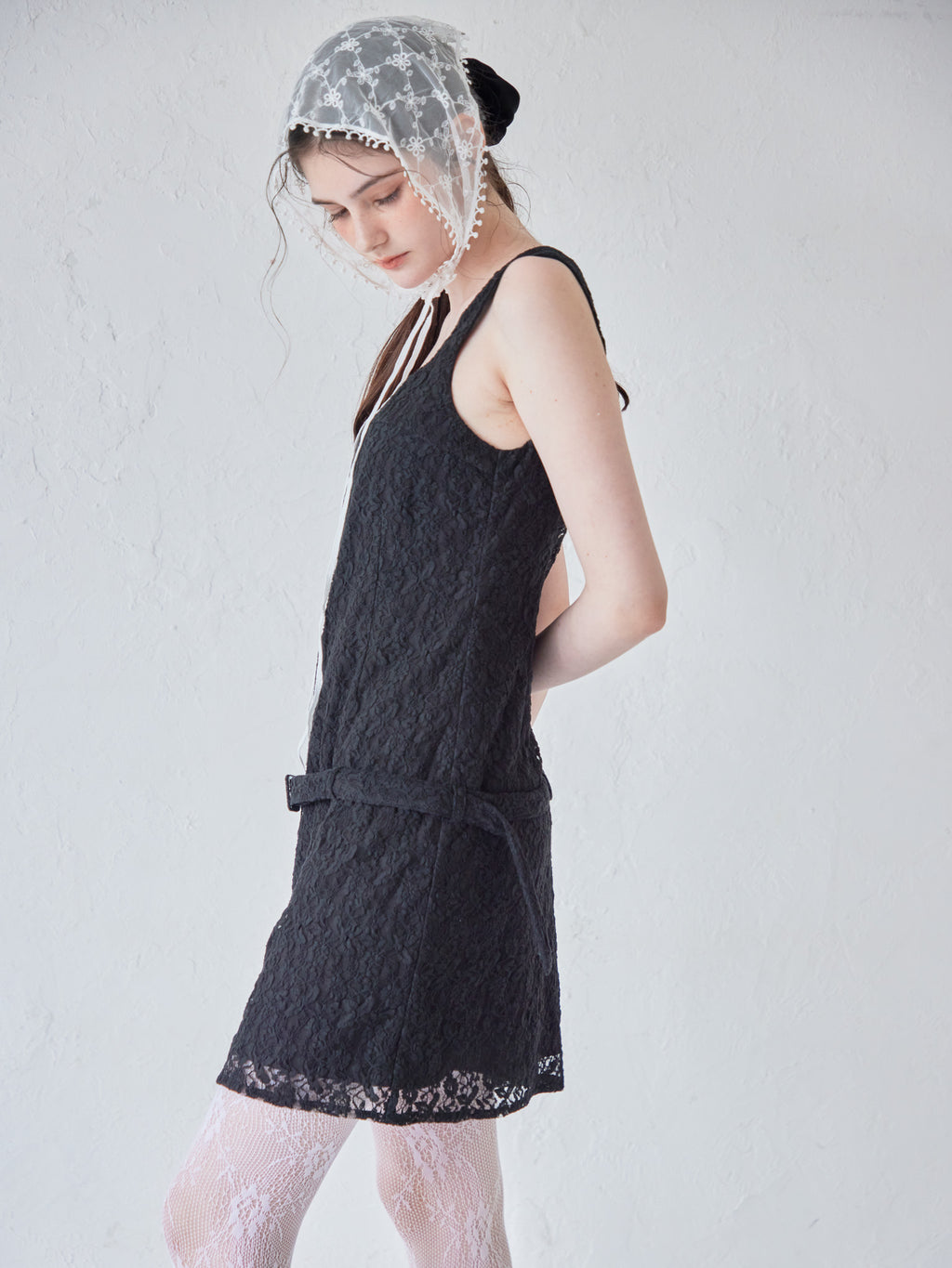 Low belt lace mini dress ブラック size:M model:170cm ALICE
