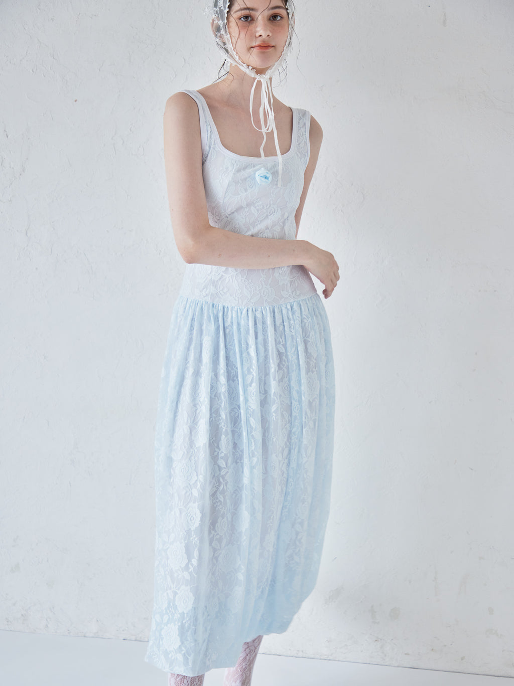 Low switching rose lace dress サックス size:M model:170cm ALICE