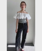 Embroidered balloon collar knit top