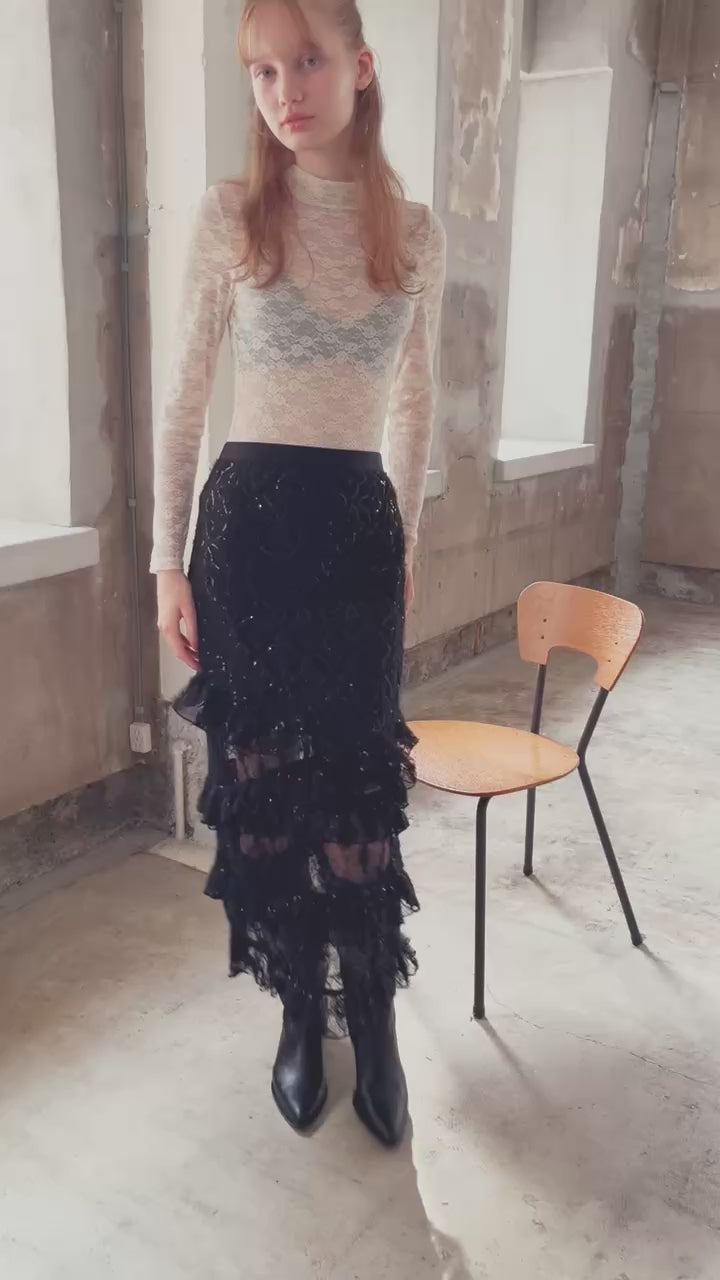 Shiny lace tiered skirt