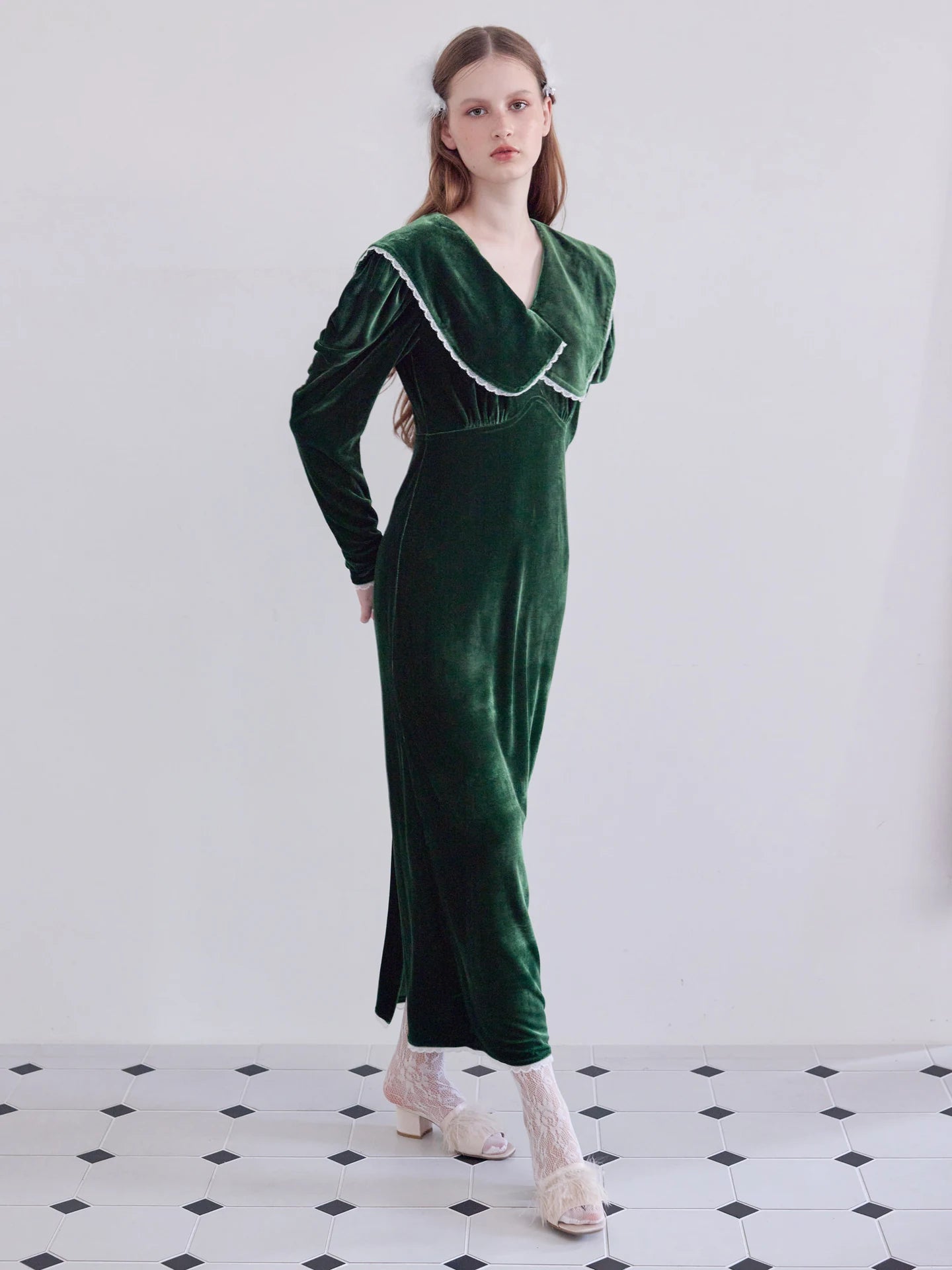 Lace trim velvet dress — 3